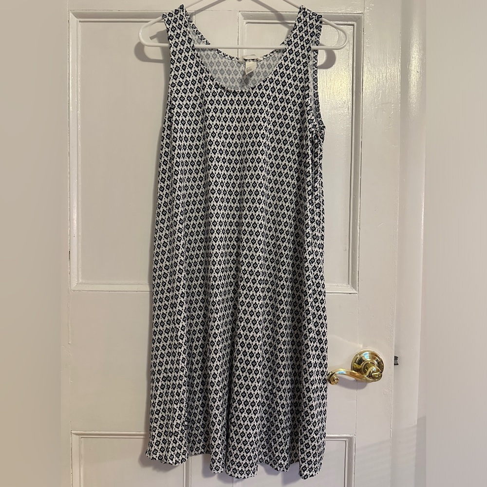 Women’s H&M White and Black Patterned Dress MEDIUM
